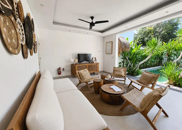 2br Pool, 200m From Seseh Dalung (Bali)