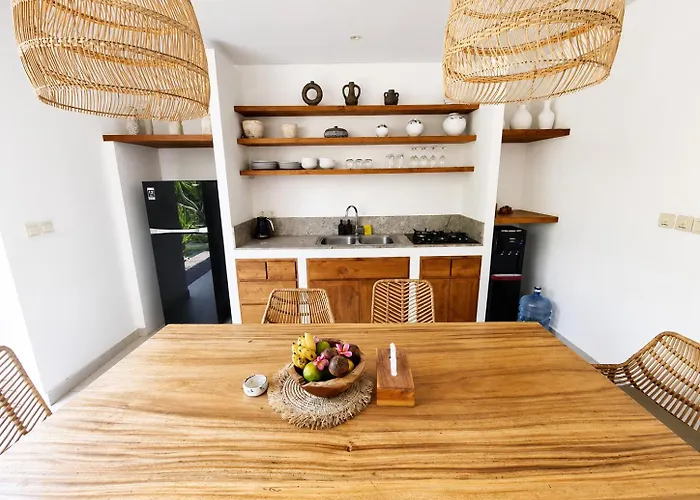 2br Pool, 200m From Seseh